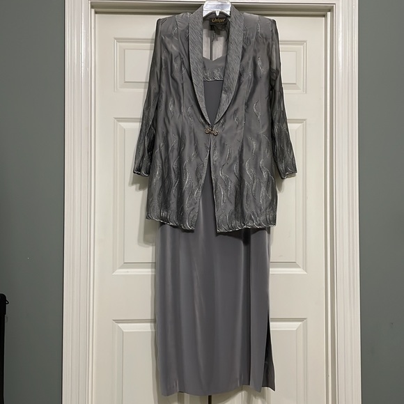 2-Piece Formal Gray Dress - Picture 2 of 6
